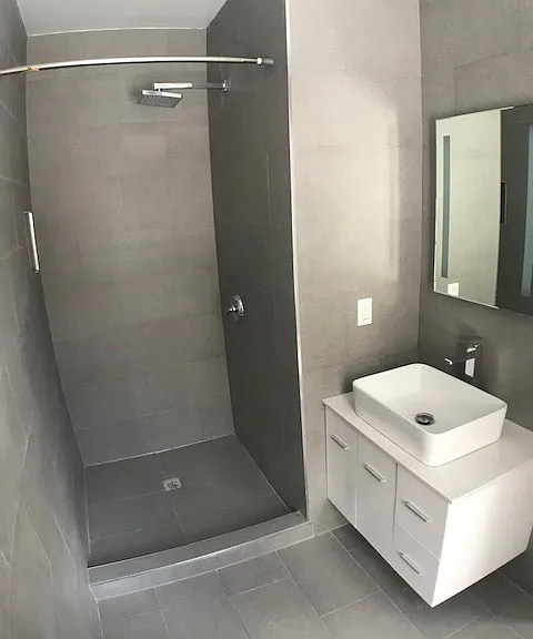 802 Broadway — Photo 3