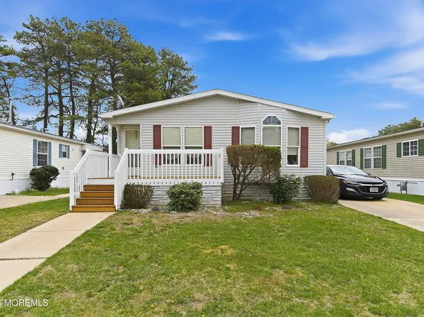 523 Momosa Drive, Whiting, NJ 08759