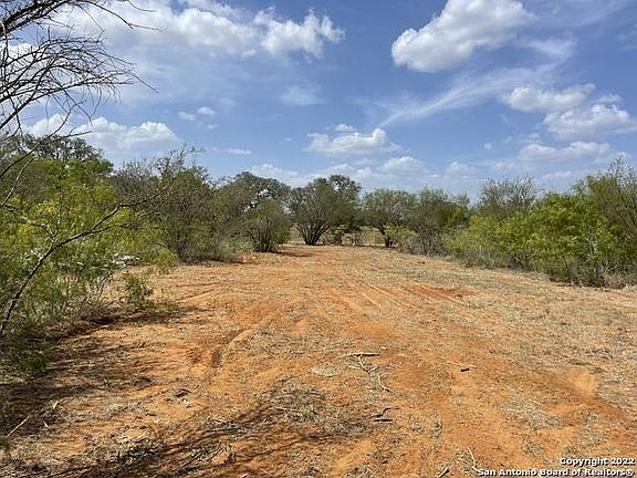 4th image of 3355 County Road 104
