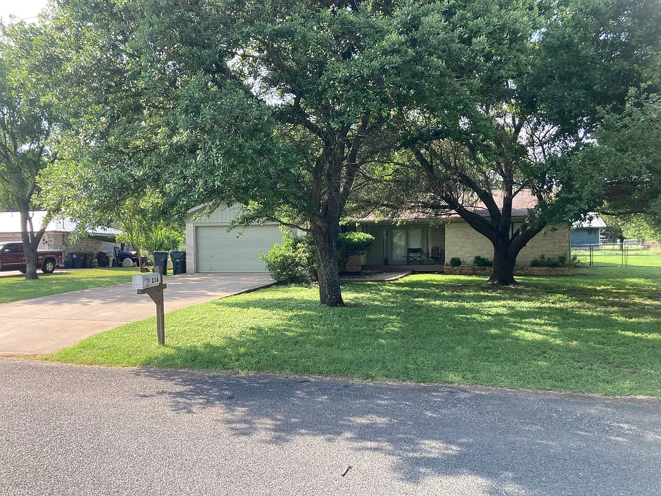 216 Clear Springs Rd