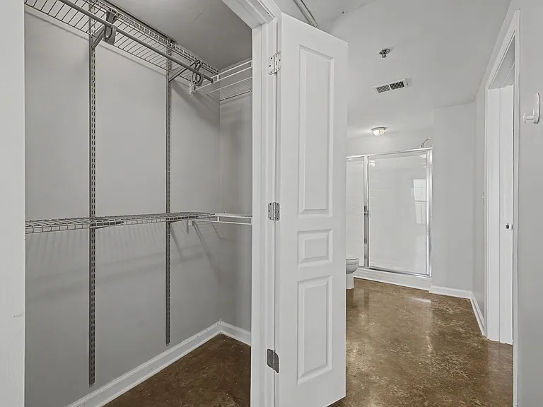 1803 Broadway — Photo 25