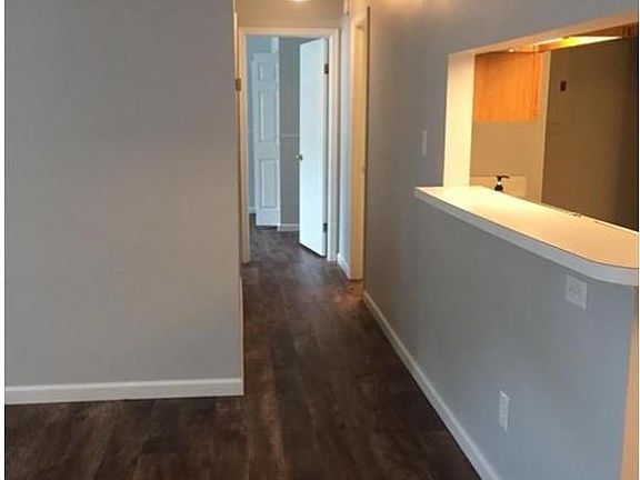 4th image of 701 Meherrin River Ct APT C