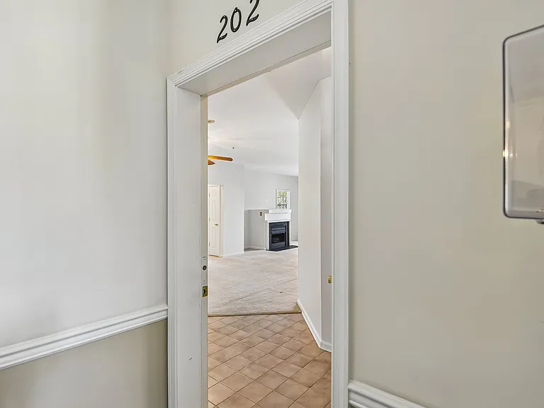1972 Scotts Crossing Way #202 — Photo 7