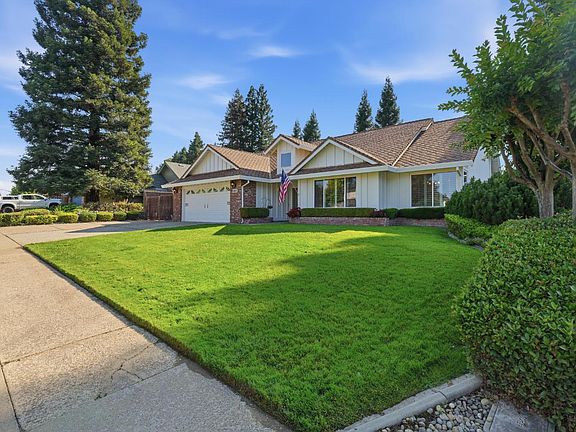 3rd image of 1304 Ridgecrest Way