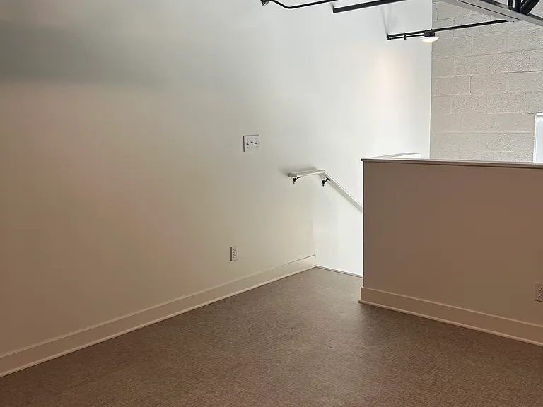 Pulaski Lofts — Photo 110