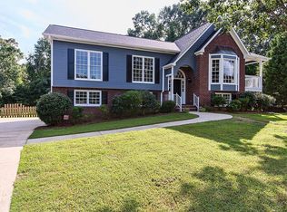 2100 Hearthwood Ln, Birmingham, AL 35242