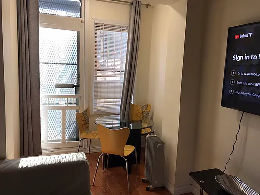 Rented by Voro, LLC | media 6