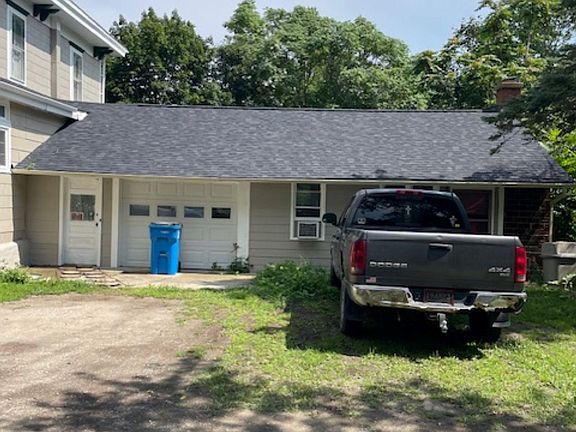 3rd image of 10319 Slee Rd