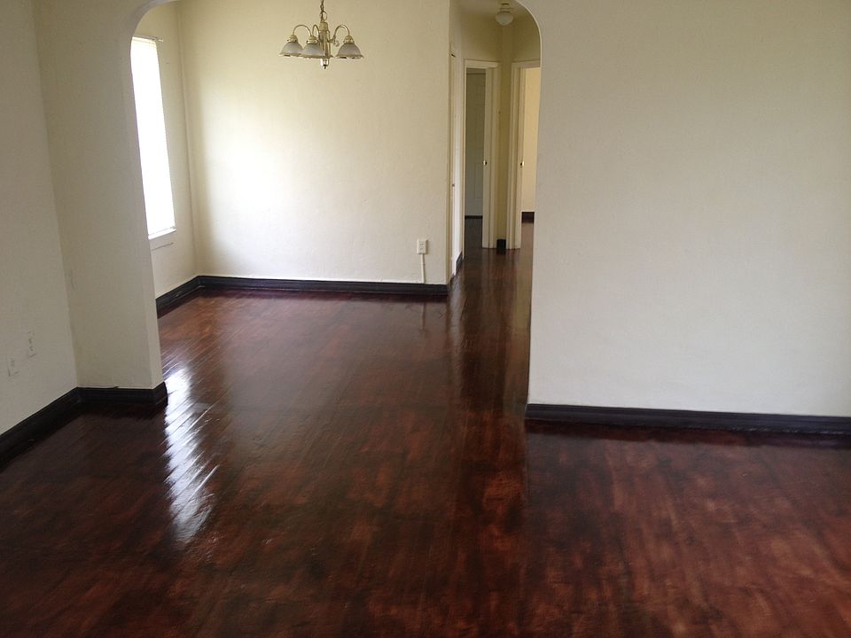 1st image of 516 N E St