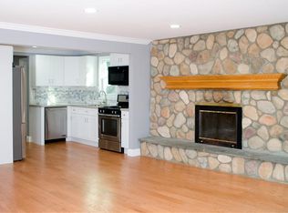 74 Longfellow Dr, Carmel, NY 10512