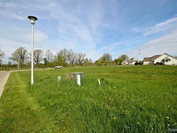 12058 Innsbruck Pl, Clio, MI 48420