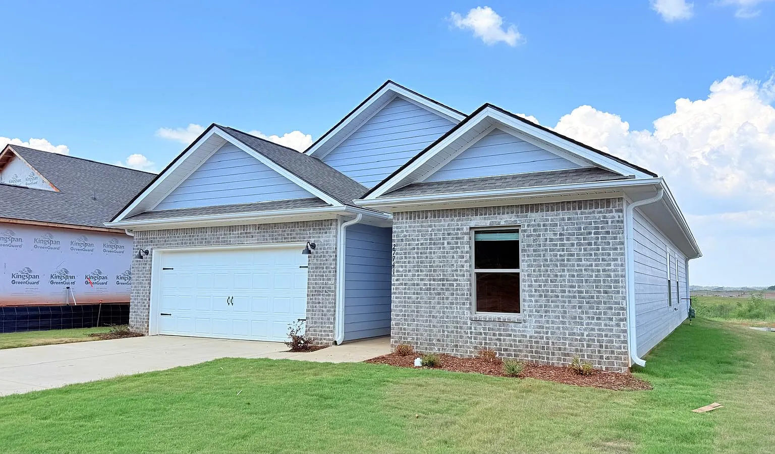 4 bed, 2000 sqft, $2,000 — Photo 2