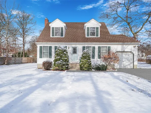 173 Flower Hill Drive, Shirley, NY 11967