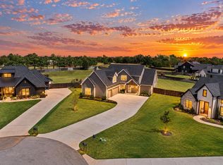 499 Old Farm Rd, Edmond, OK 73034