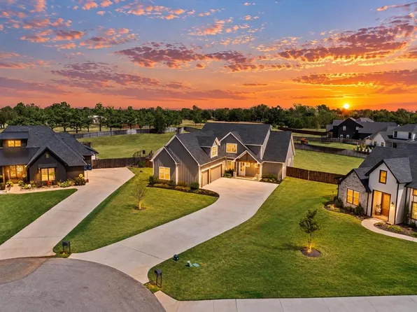 499 Old Farm Rd, Edmond, OK 73034
