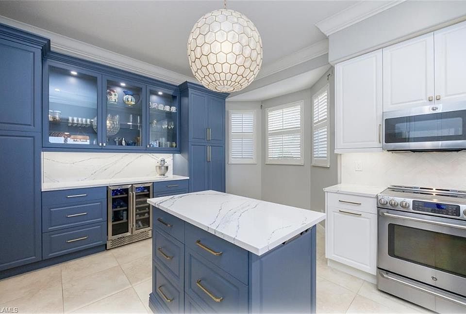 1st image of 693 Vintage Reserve CIR #16A