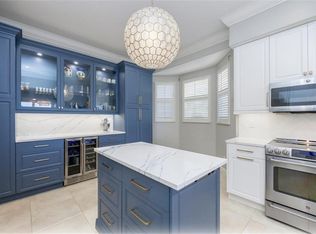 693 Vintage Reserve Cir #16-A, Naples, FL 34119