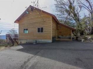 40094 Big Shuteye Ln, SHAVER LAKE, CA 93664