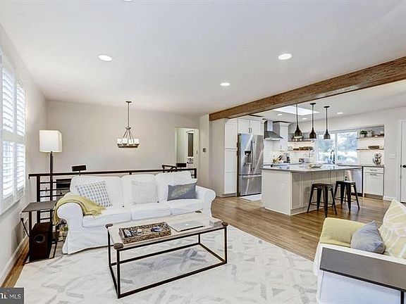 3rd image of 9 Woodsend Pl