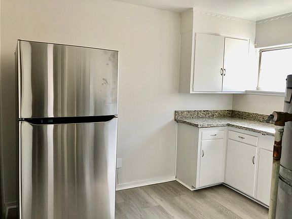 5th image of 2512 L St APT 6