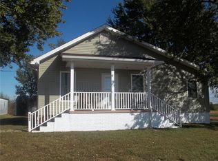 4980 Dykersburg Rd, Stonefort, IL 62987