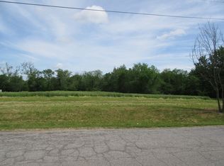 11426 S County Line Rd W, Roanoke, IN 46783