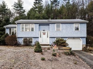 8 Aries Ln, Townsend, MA 01469