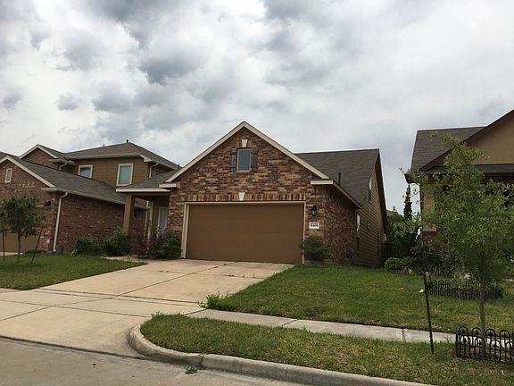 3rd image of 9406 Shore Juniper Dr