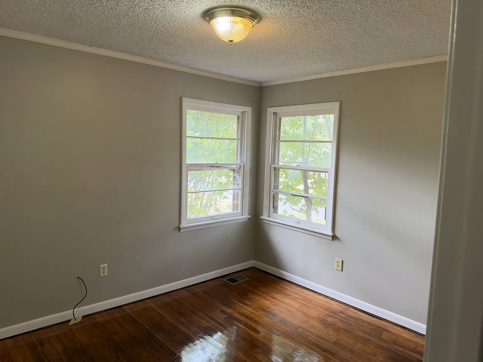 725 Valley Drive - 1 — Photo 4