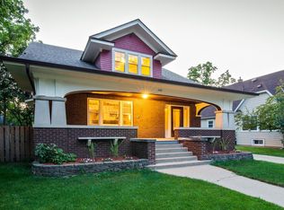 1026 Center St, Elgin, IL 60120