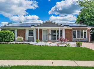 19 Evergreen Ter, Monroe Township, NJ 08831