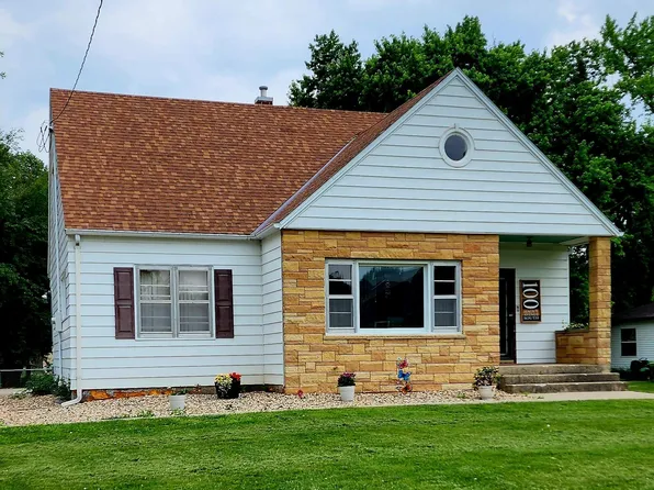 100 Hague Ave S, Hollandale, MN 56045