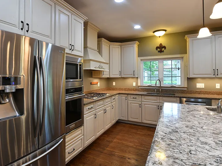 106 Manlyn Dr — Photo 12