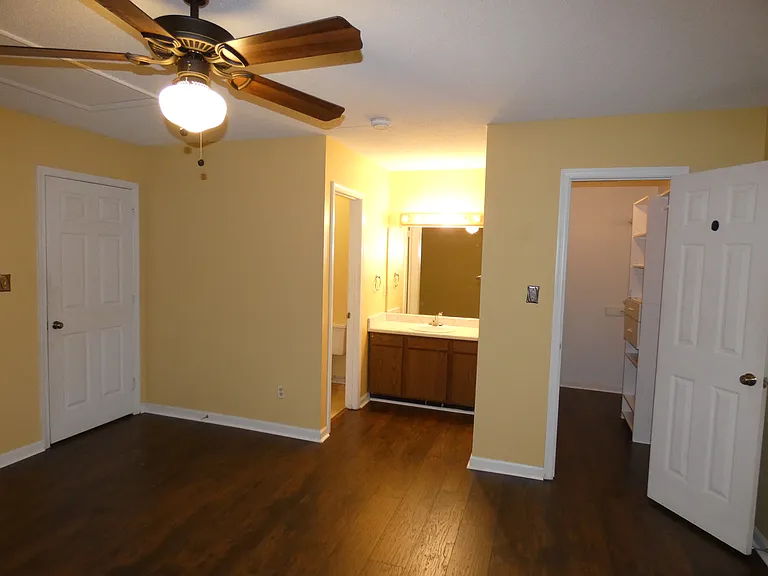 3605 Pine Knoll Dr — Photo 16