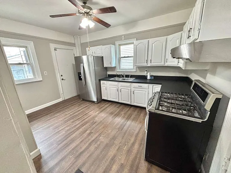 6407 Dibble Ave — Photo 3