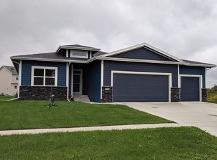 1324 Apache St, Nevada, IA 50201