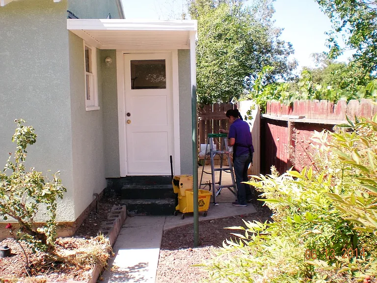 553 W Whittier Ave — Photo 2