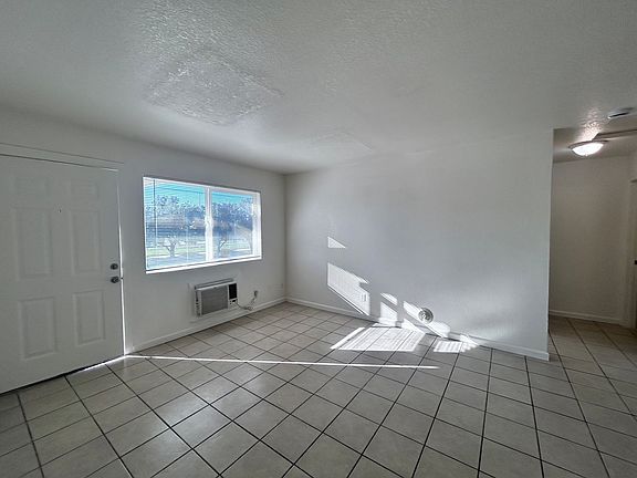 2nd image of 2777-2783 Meadowview Rd #2781