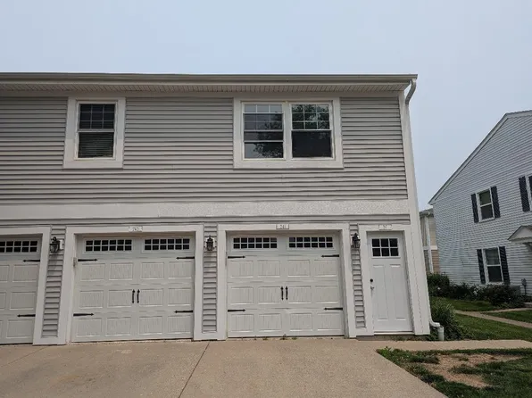 241 Sunset Ct #241, Vernon Hills, IL 60061