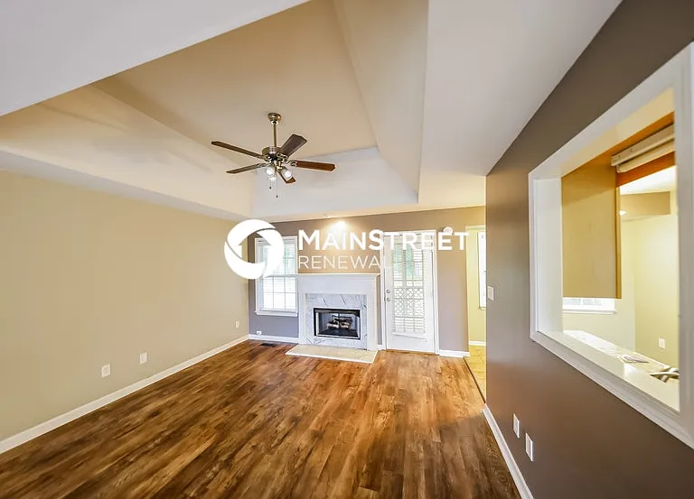 160 Laurel Oak Ln — Photo 2