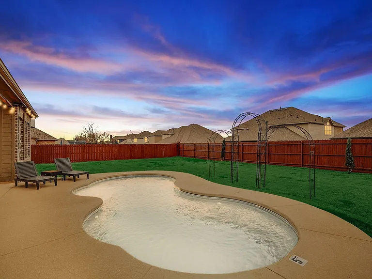 213 Nocona Dr — Photo 38
