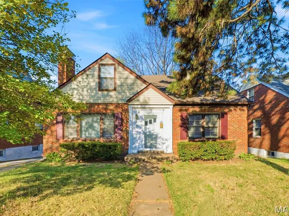 3057 Arlmont Dr, Saint Louis, MO 63121