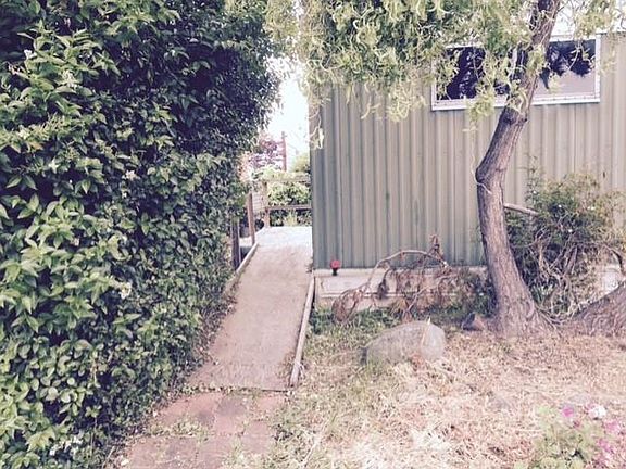 4th image of 5548 Paradise Ln