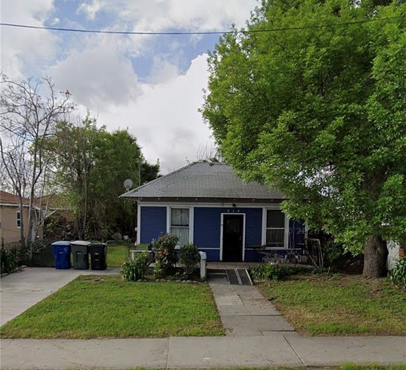 1st image of 939 W 8th St