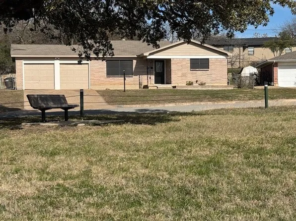5580 Red Cardinal Ln, Fort Worth, TX 76114