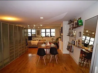 Rented by R New York