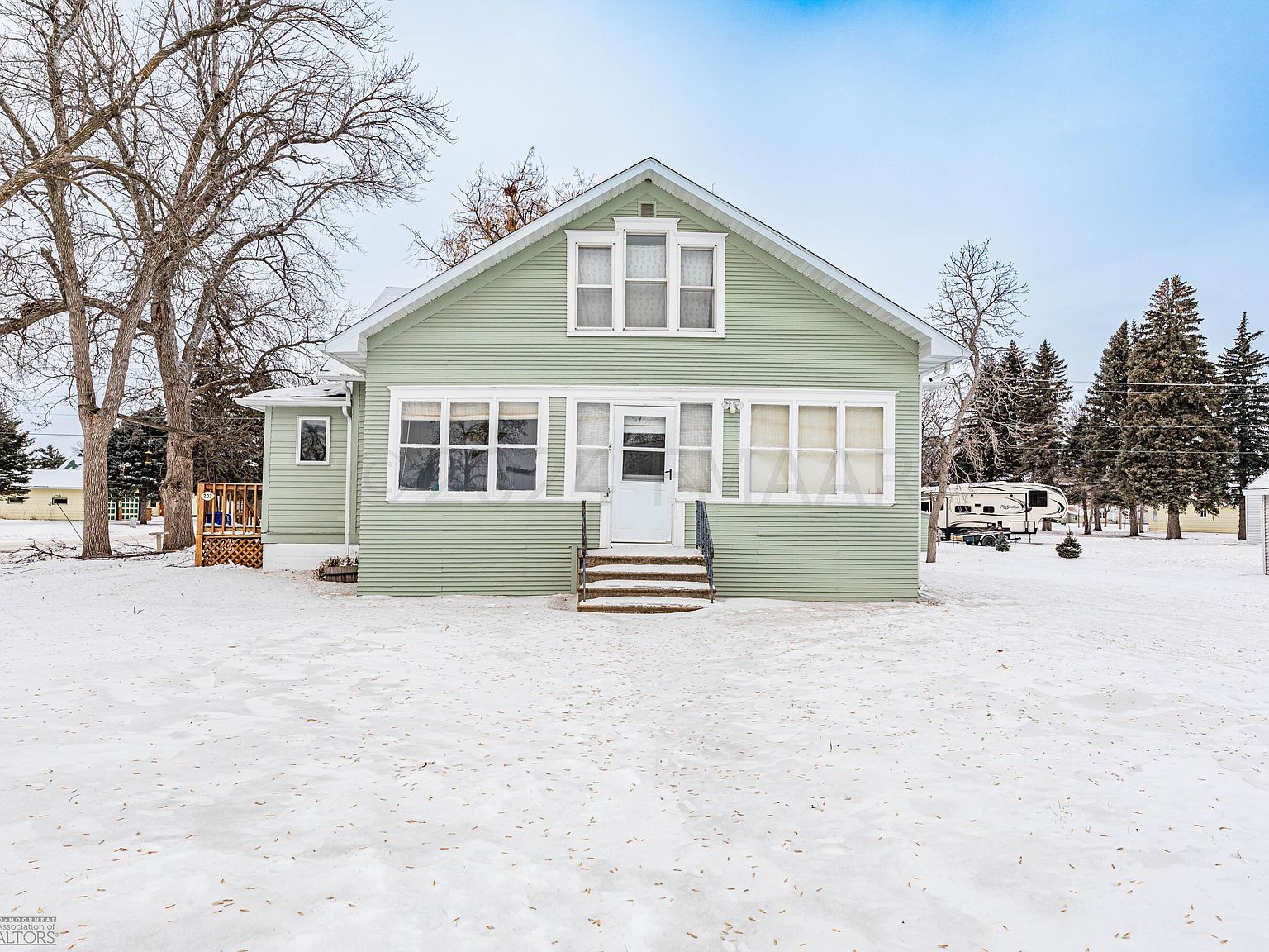 202 4th Ave N, Casselton, ND 58012 Zillow