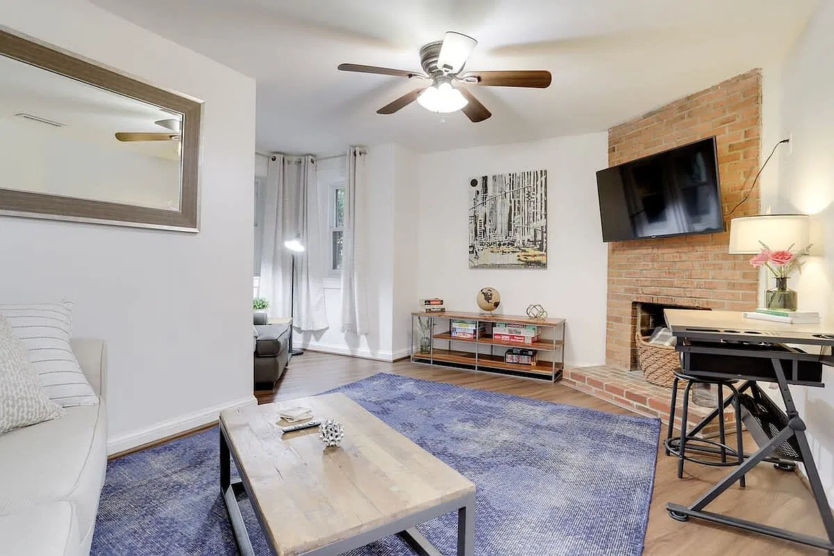 1 bed, 625 sqft, $3,450 — Photo 2