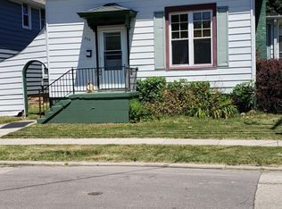 504 65th St, Kenosha, WI 53143