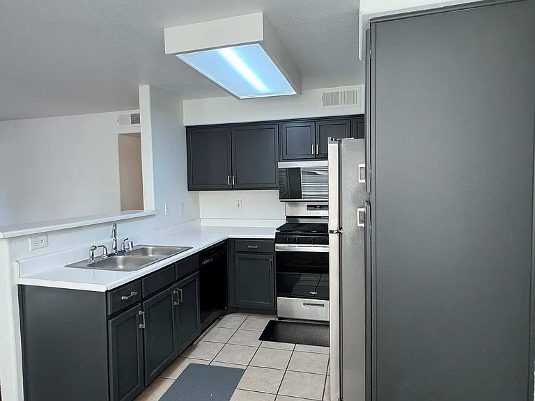 3115 Casey Dr #201 — Photo 5